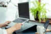 Os 10 Melhores Suportes para Notebook de 2025: com Cooler, Articulado e mais!